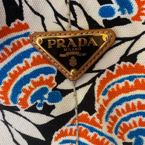 Prada Limited Edition Large Canvas Bag! - Picture 2 of 11